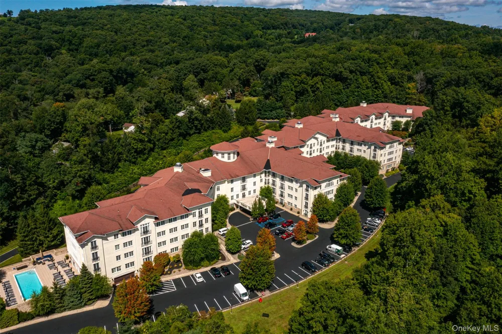 427 Trump Park Shrub Oak, NY 10588