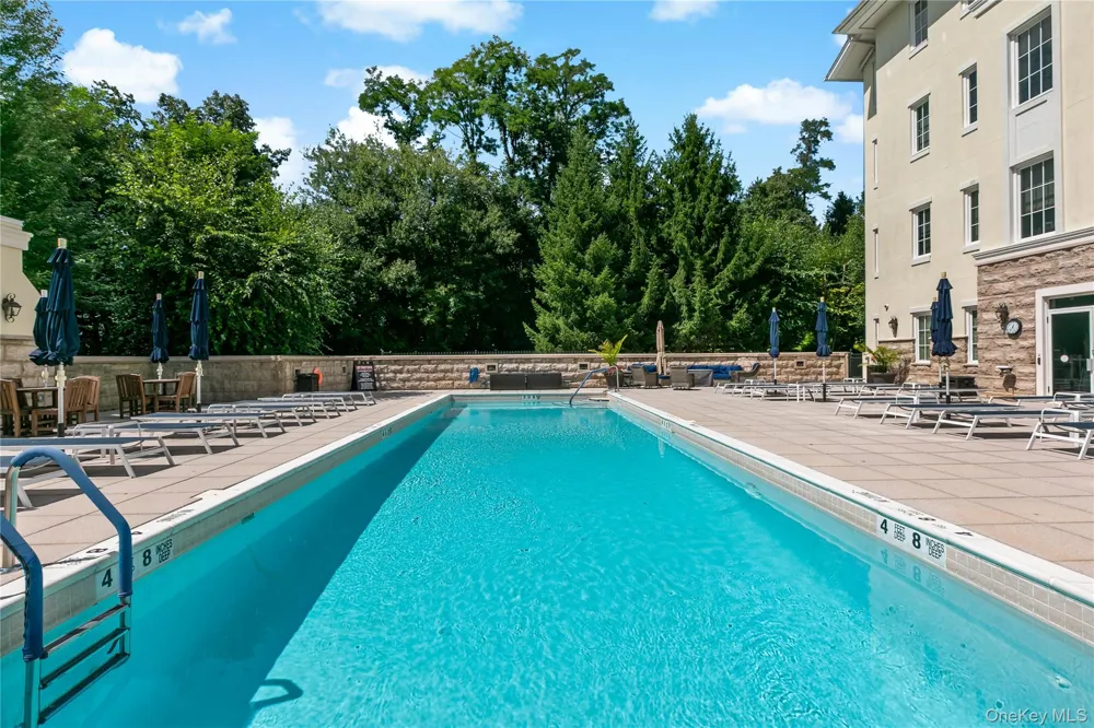 427 Trump Park Shrub Oak, NY 10588