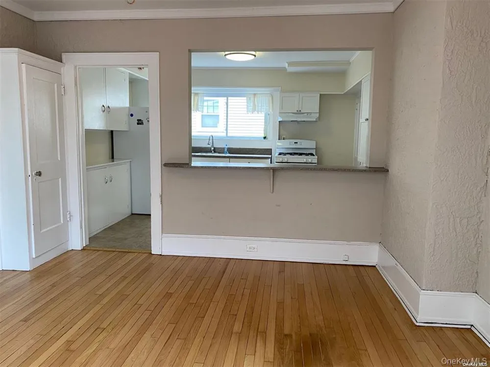 46 Sterling Court Huntington, NY 11743