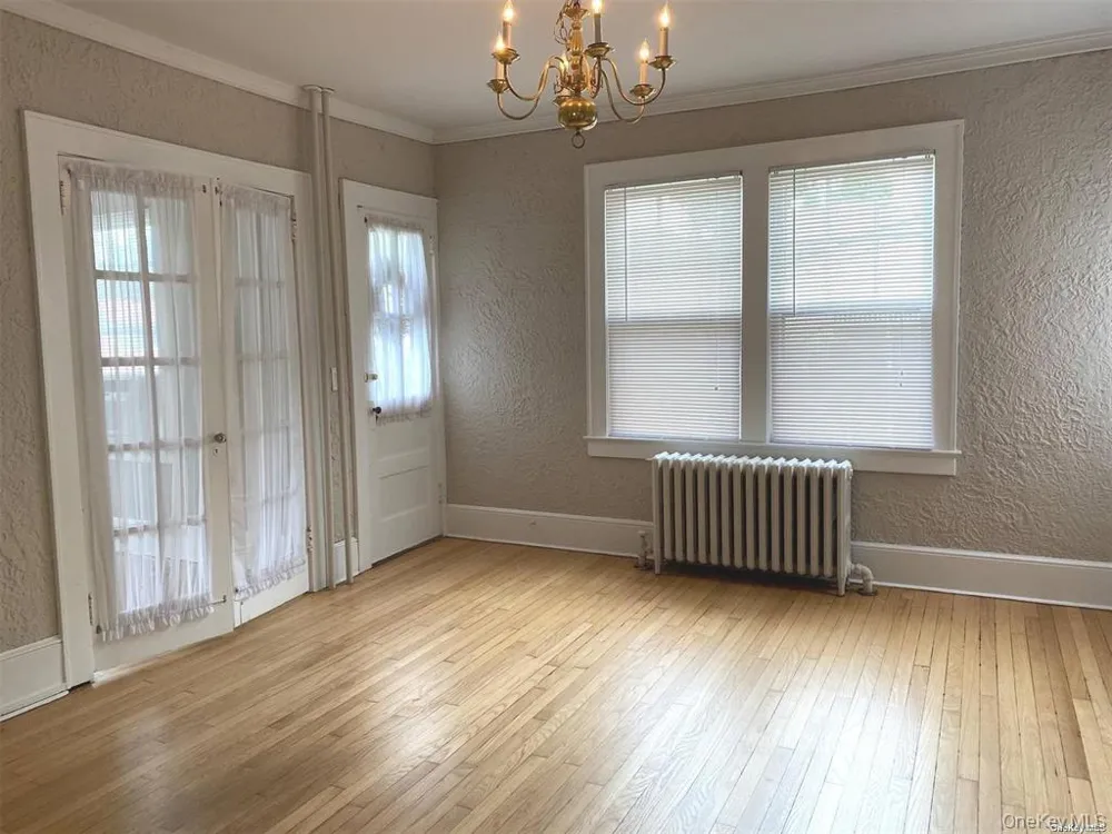 46 Sterling Court Huntington, NY 11743