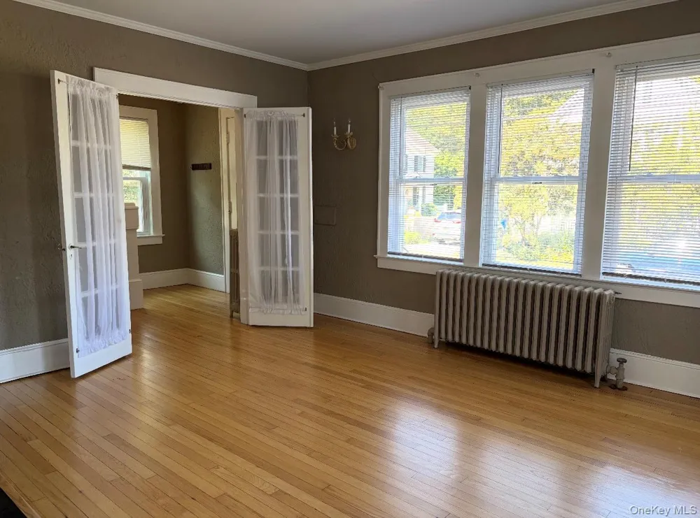 46 Sterling Court Huntington, NY 11743