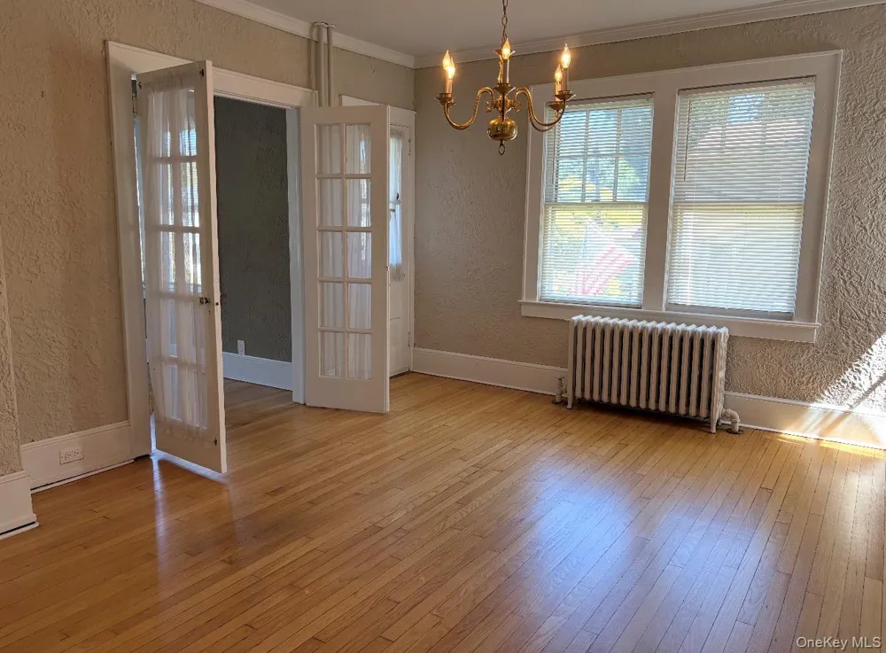 46 Sterling Court Huntington, NY 11743