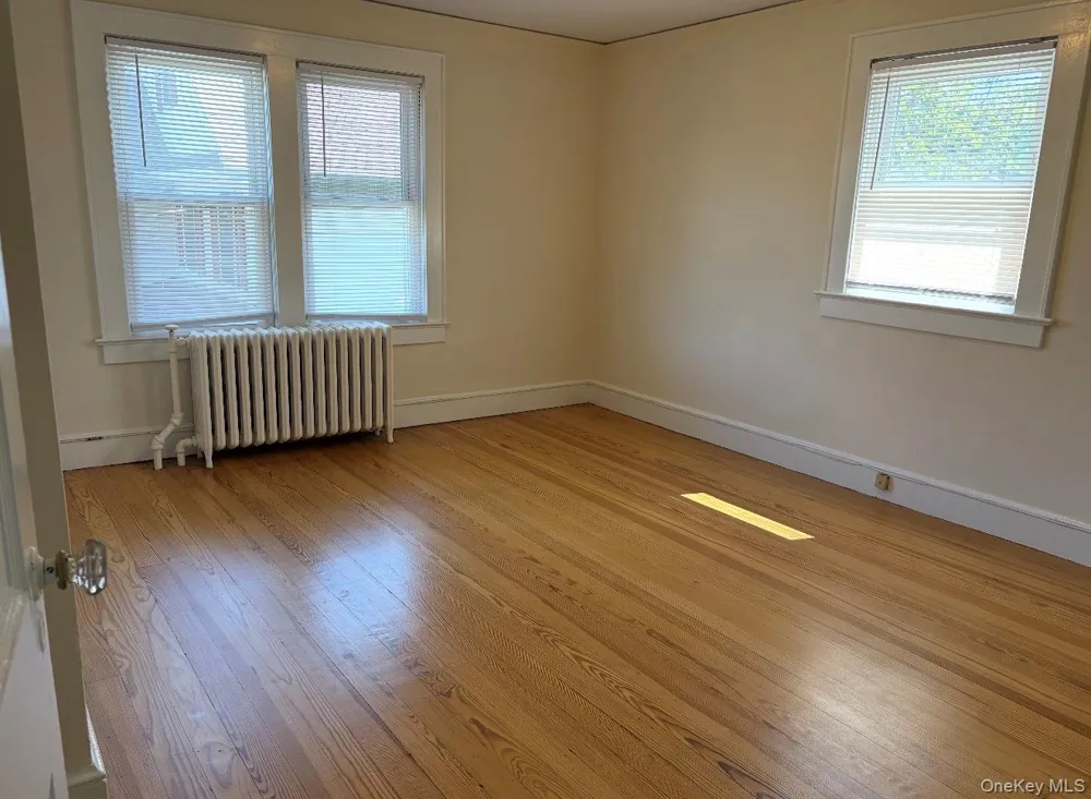 46 Sterling Court Huntington, NY 11743