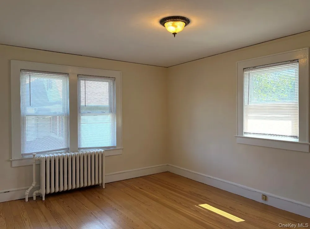 46 Sterling Court Huntington, NY 11743