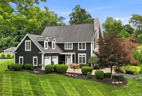 10 Country Club Road