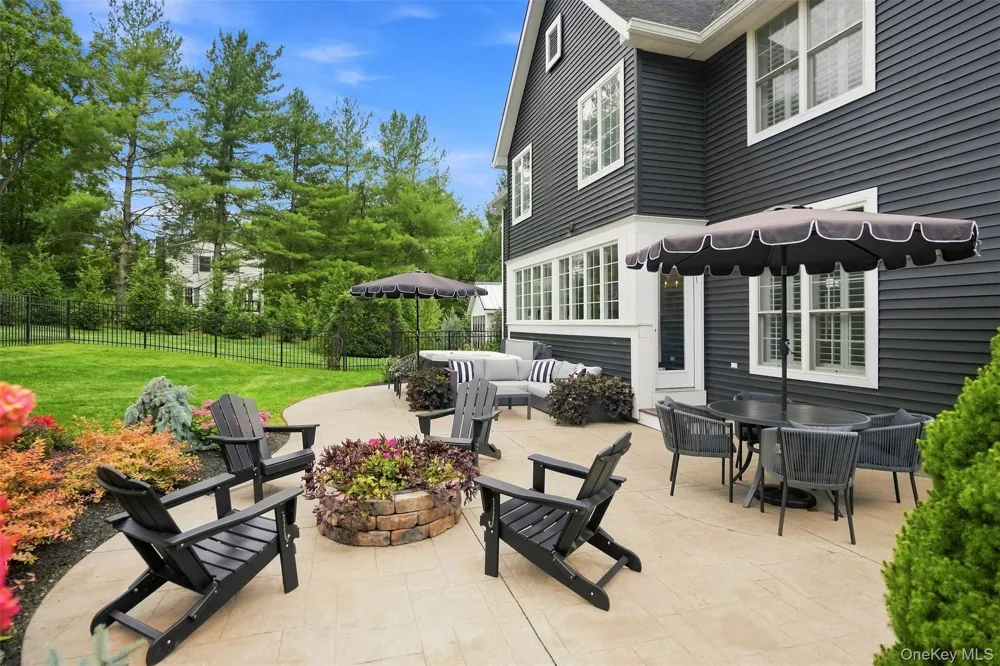10 Country Club Road Hopewell Junction, NY 12533