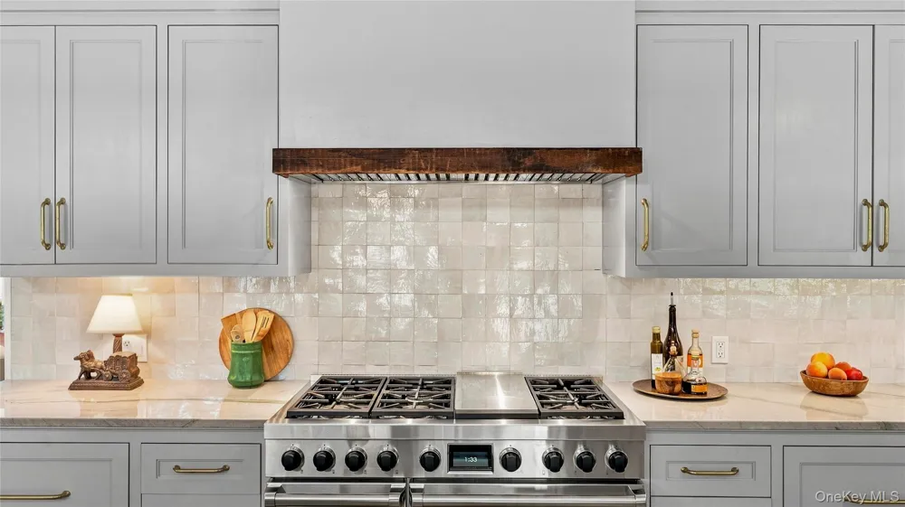 1114 Barrett Circle W Carmel, NY 10512