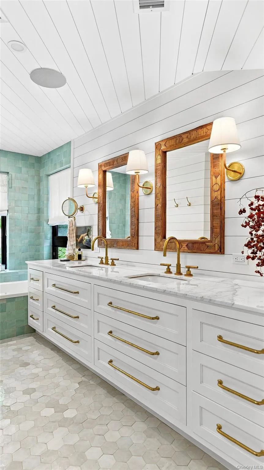 1114 Barrett Circle W Carmel, NY 10512