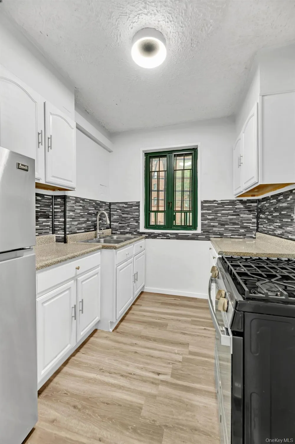 7 Metropolitan Oval #ME Bronx, NY 10462
