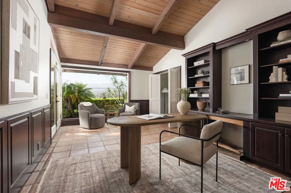 4585 Vieja Drive Santa Barbara, CA 93110