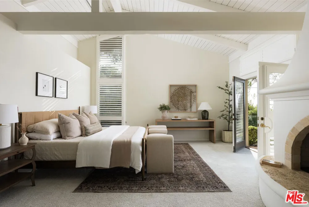4585 Vieja Drive Santa Barbara, CA 93110
