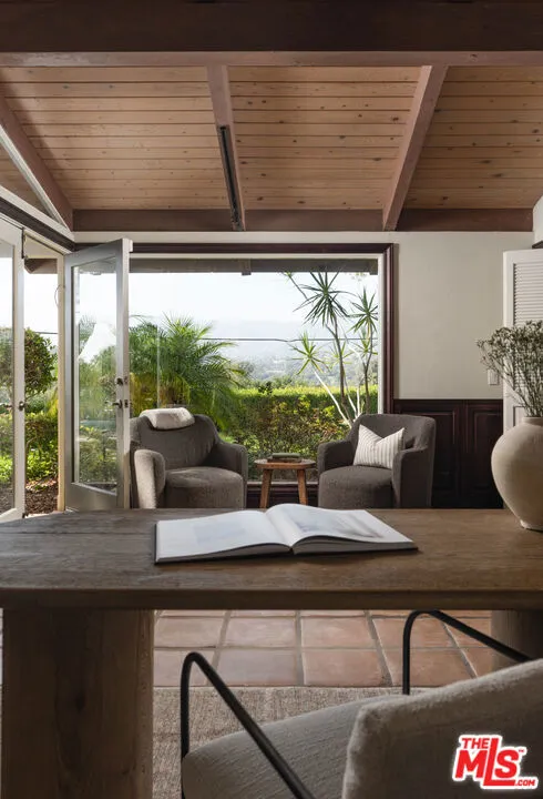 4585 Vieja Drive Santa Barbara, CA 93110