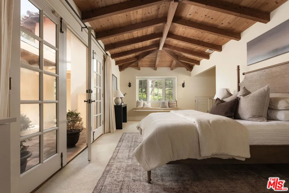 4585 Vieja Drive Santa Barbara, CA 93110