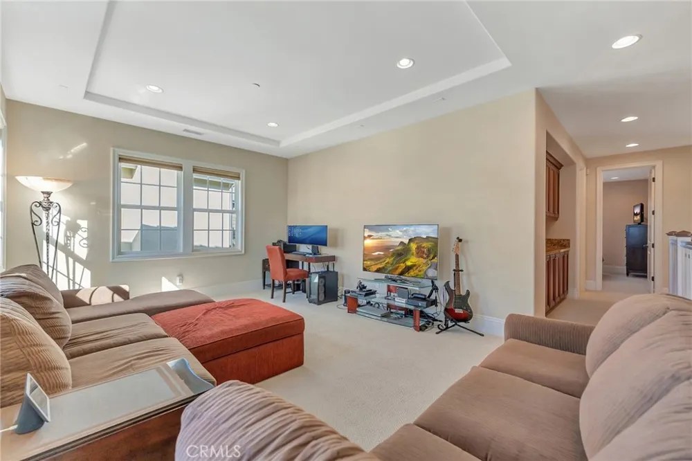 17441 Suffolk Lane Huntington Beach, CA 92649