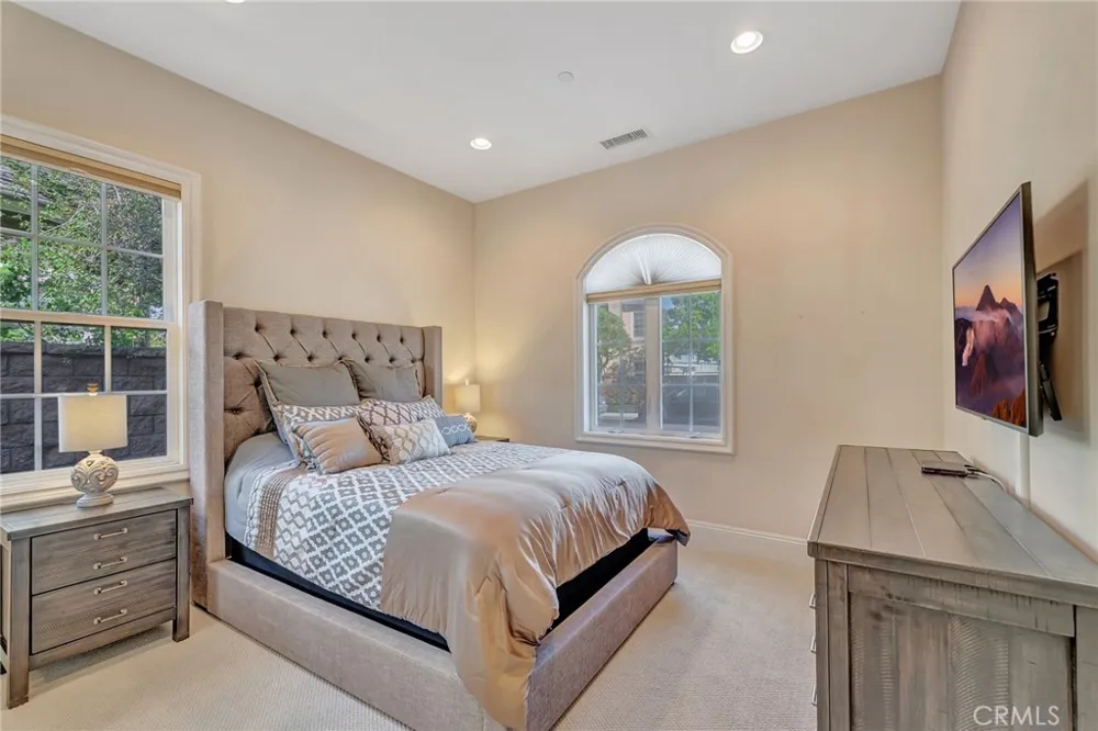 17441 Suffolk Lane Huntington Beach, CA 92649