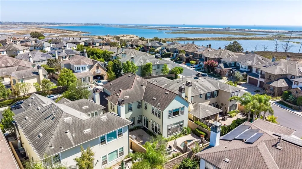17441 Suffolk Lane Huntington Beach, CA 92649