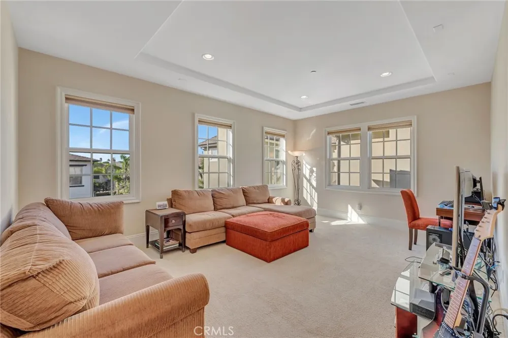 17441 Suffolk Lane Huntington Beach, CA 92649