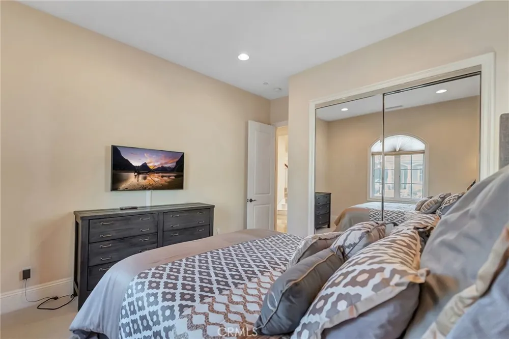 17441 Suffolk Lane Huntington Beach, CA 92649