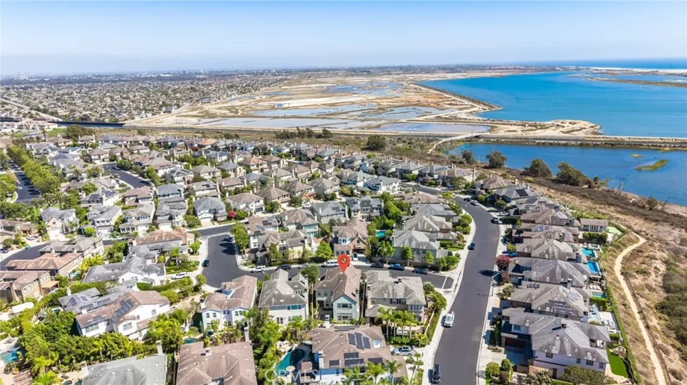 17441 Suffolk Lane Huntington Beach, CA 92649