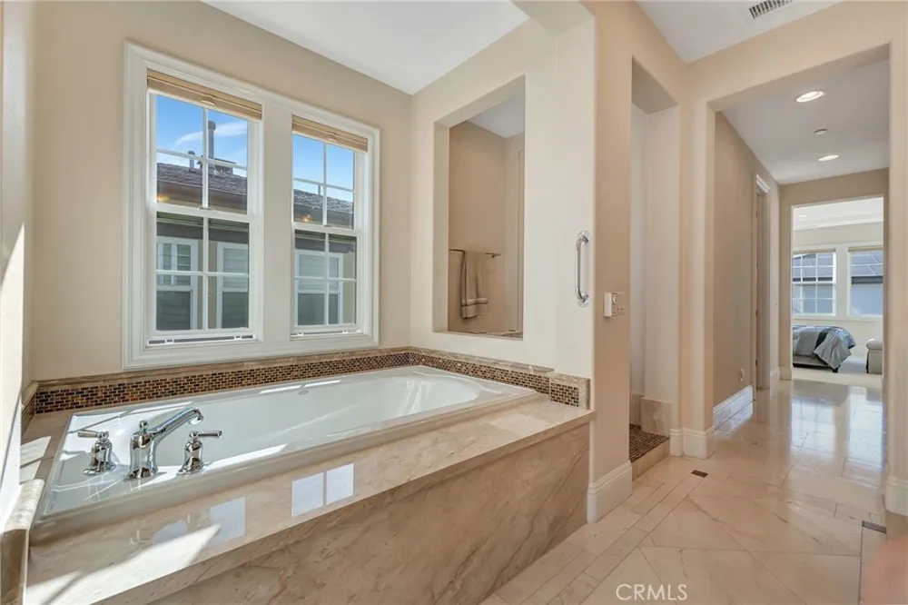 17441 Suffolk Lane Huntington Beach, CA 92649