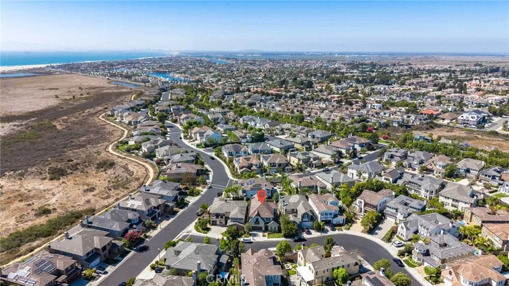 17441 Suffolk Lane Huntington Beach, CA 92649