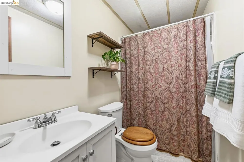 22748 Fuller RD Twain Harte, CA 95383
