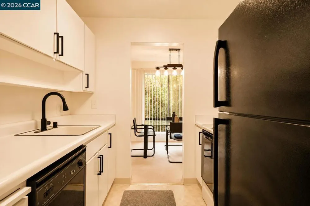 440 Civic Dr #203 Walnut Creek, CA 94596