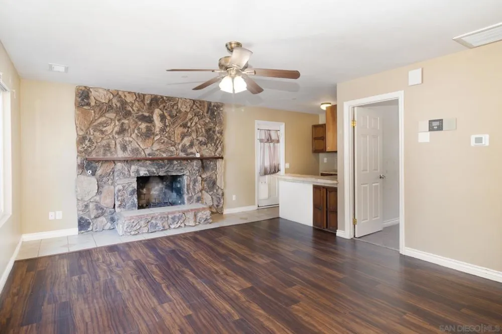 1460 E Lexington El Cajon, CA 92019