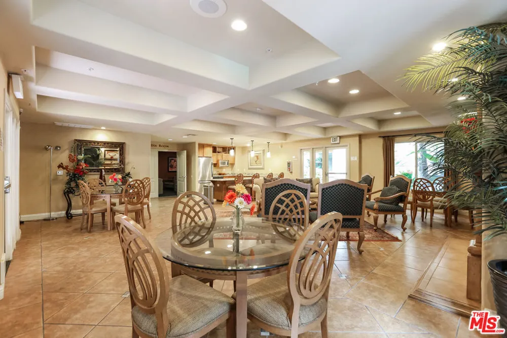 4060 Glencoe Avenue #312 Marina del Rey, CA 90292