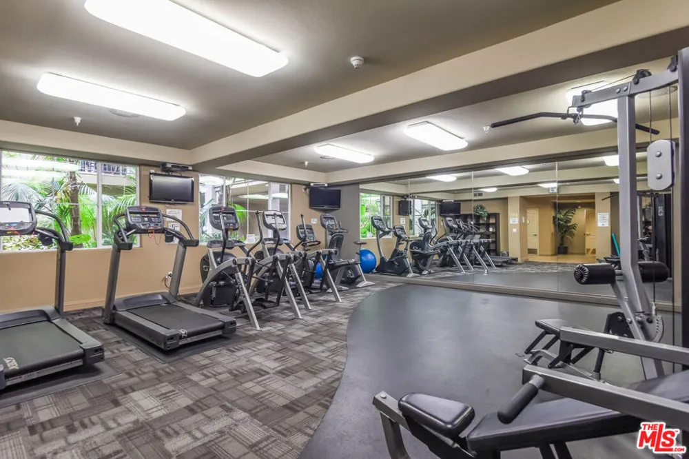 4060 Glencoe Avenue #312 Marina del Rey, CA 90292