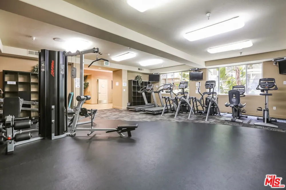 4060 Glencoe Avenue #312 Marina del Rey, CA 90292