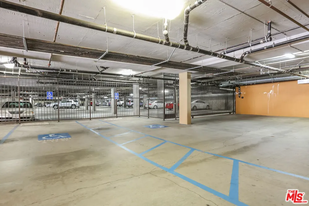 4060 Glencoe Avenue #312 Marina del Rey, CA 90292