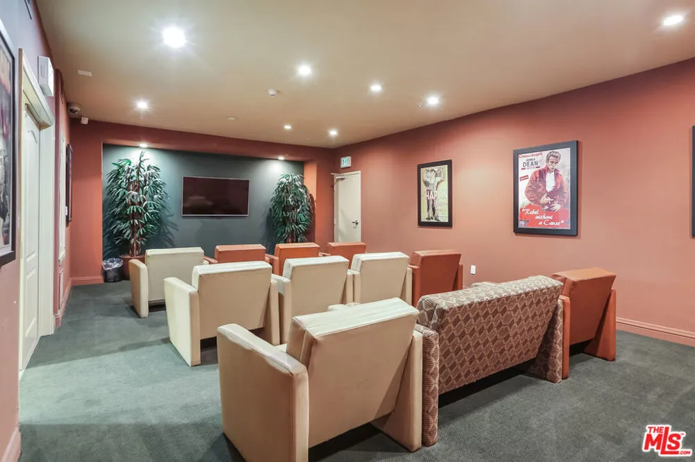 4060 Glencoe Avenue #312 Marina del Rey, CA 90292