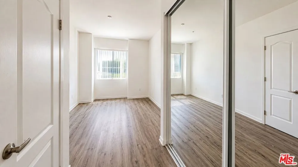 4060 Glencoe Avenue #312 Marina del Rey, CA 90292