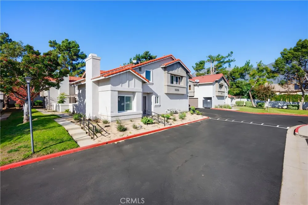 9896 Highland Rancho Cucamonga, CA 91737