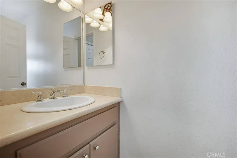 9896 Highland Rancho Cucamonga, CA 91737