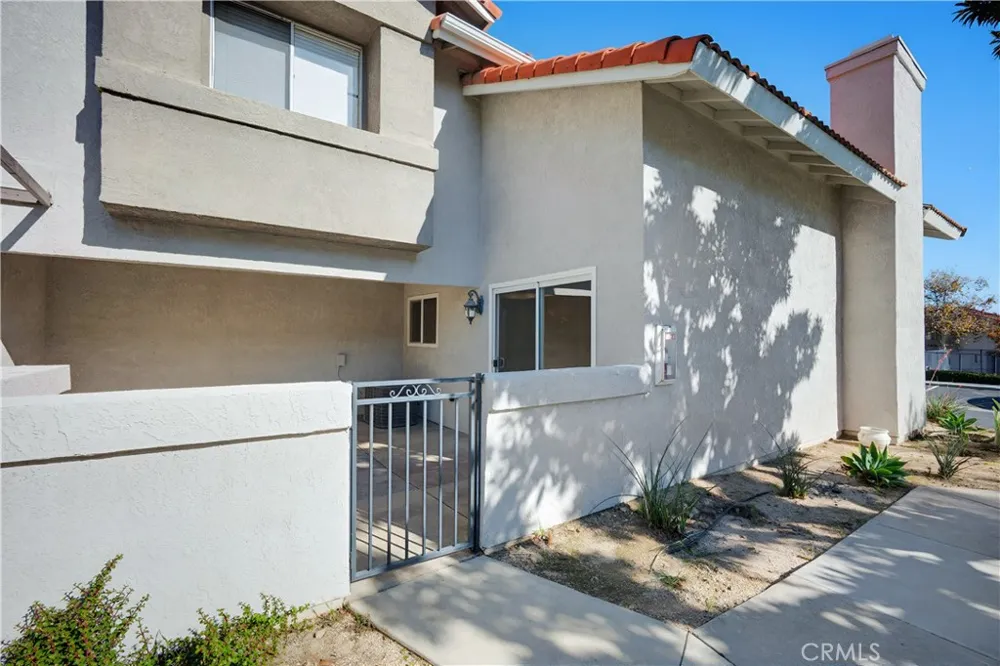 9896 Highland Rancho Cucamonga, CA 91737