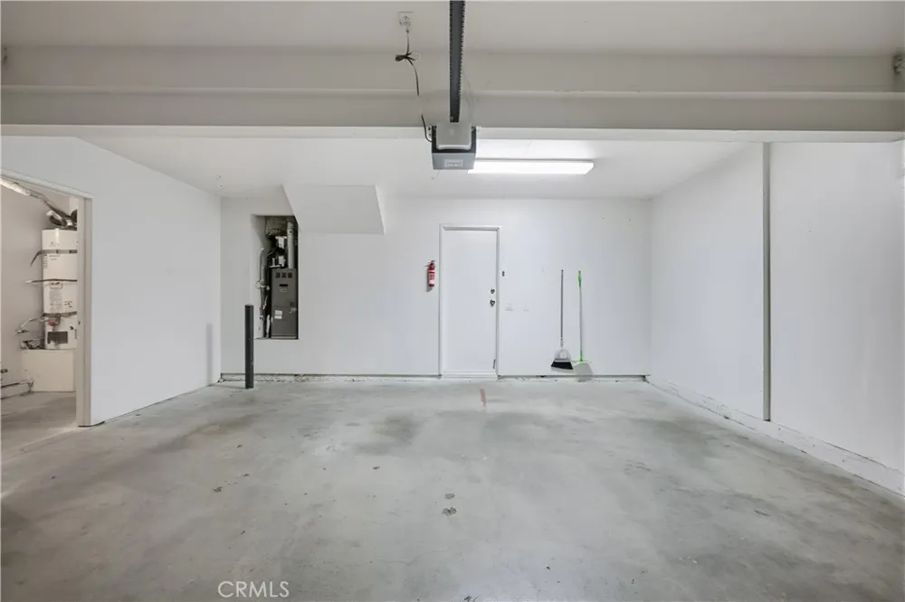 9896 Highland Rancho Cucamonga, CA 91737