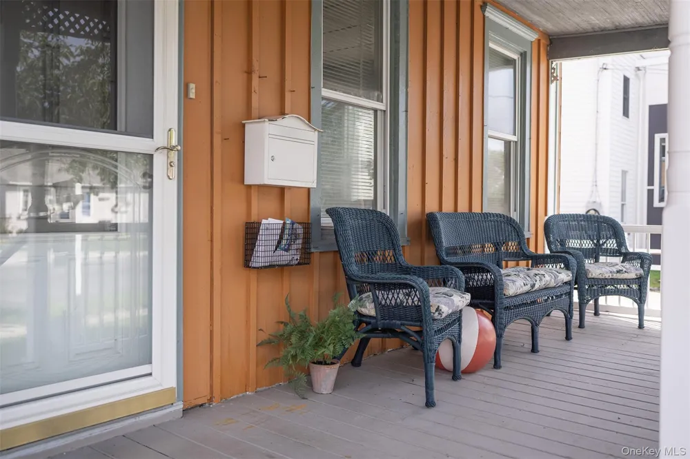 410 6th Street Greenport, NY 11944