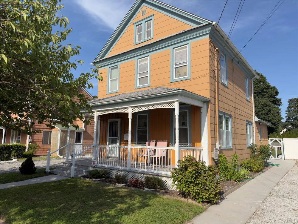 410 6th Street Greenport, NY 11944