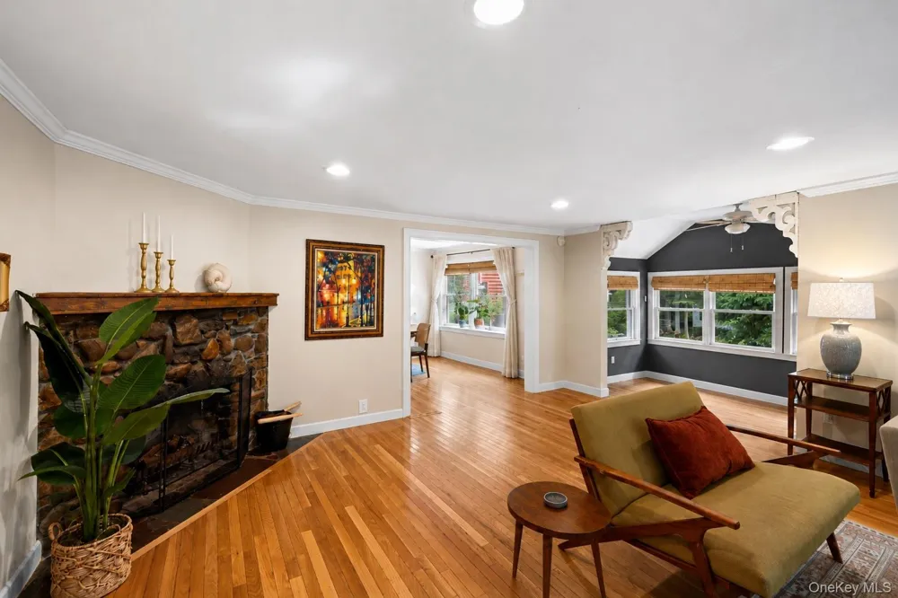 18 Walnut Avenue Setauket, NY 11733
