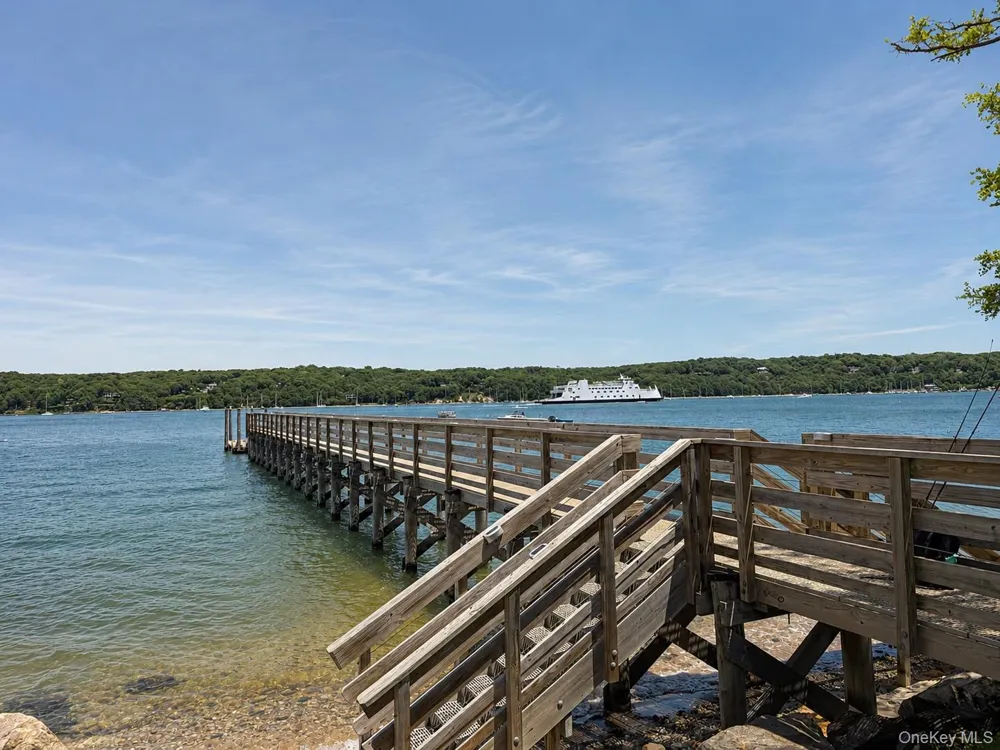 18 Walnut Avenue Setauket, NY 11733