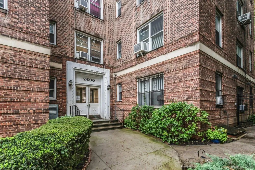 2600 Henry Hudson Parkway E #1D Bronx, NY 10463