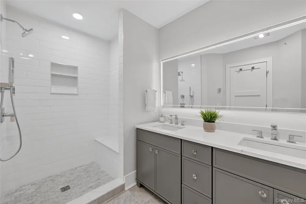 1815 Soundview Court Yorktown Heights, NY 10598