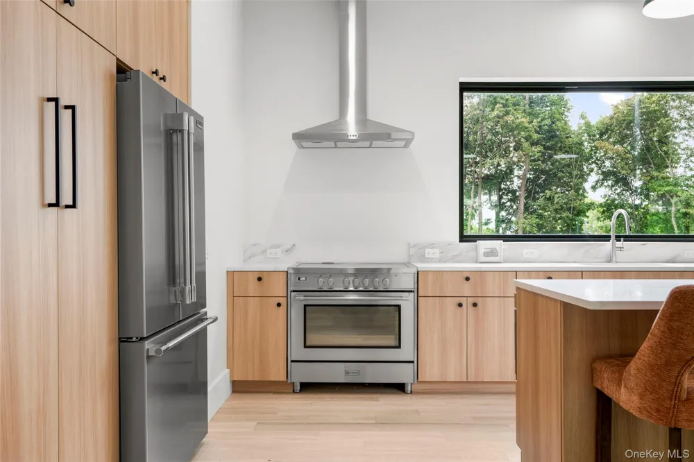 39 Mountain Lane Beacon, NY 12508