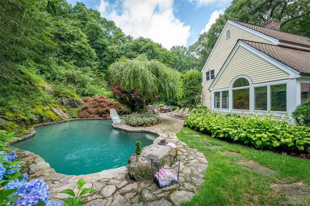 55 Old Logging Road Bedford, NY 10506