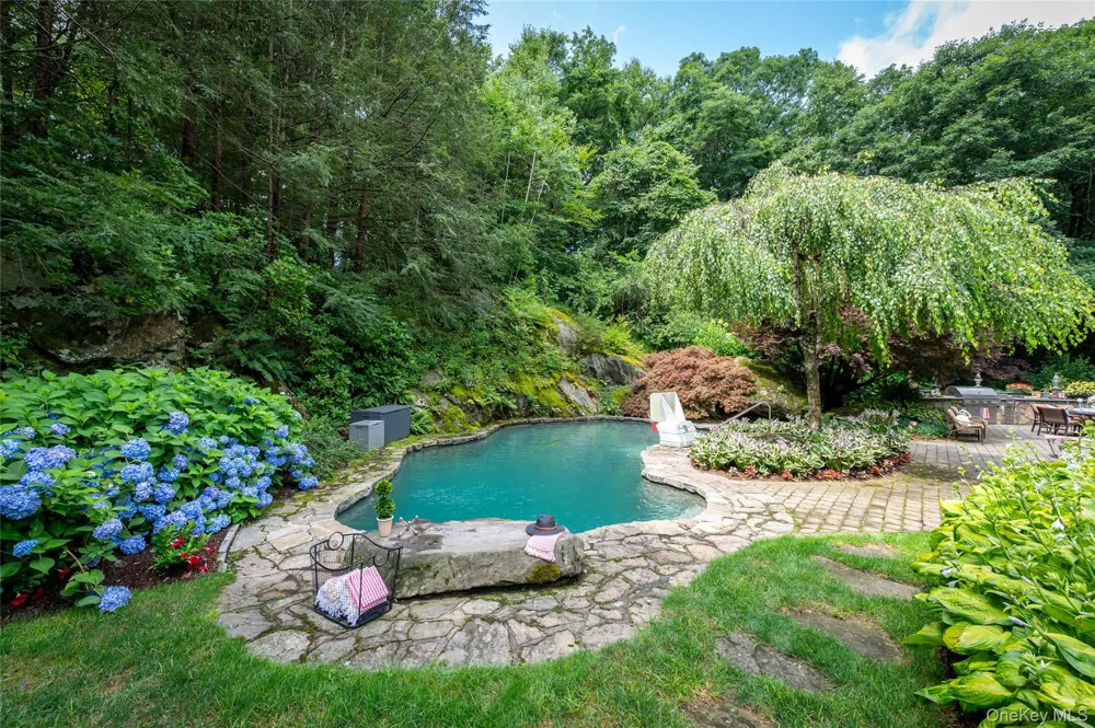 55 Old Logging Road Bedford, NY 10506
