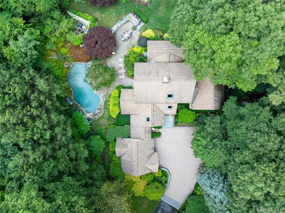 55 Old Logging Road Bedford, NY 10506