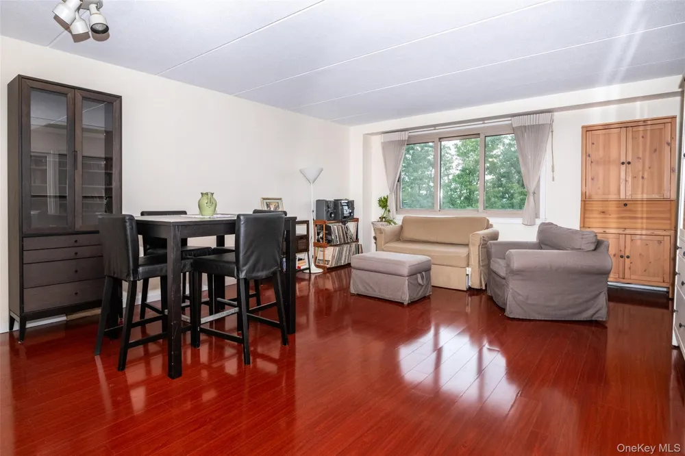 701 Pelham Road #5L New Rochelle, NY 10805