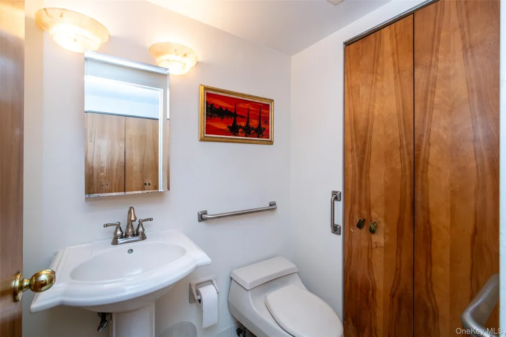701 Pelham Road #5L New Rochelle, NY 10805